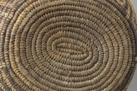 Klickitat%20artist%2C%20%3Cb%3E%3Ci%3E%20Gathering%20Basket%3C%2Fi%3E%3C%2Fb%3E%2C%20ca.%201880%2C%20cedar%20root%2C%20beargrass%2C%20leather%2C%20and%20natural%20dyes%2C%20Gift%20of%20Mrs.%20E.W.%20St.%20Pierre%2C%20no%20known%20copyright%20restrictions%2C%2054.42.2
